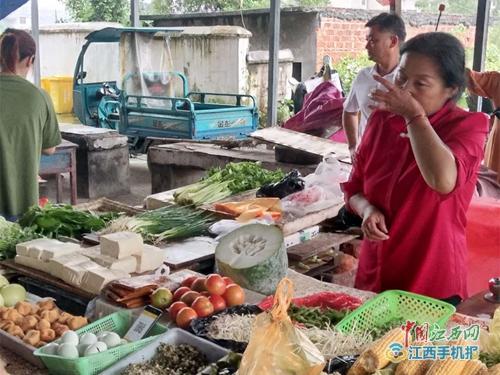 武寧縣新寧鎮(zhèn) 筑牢農產品質量安全防線，守護人民‘舌尖上的安全’