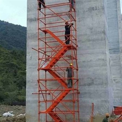 筑牢高空作業(yè)生命線 全面解析施工安全爬梯的關(guān)鍵應用與選擇